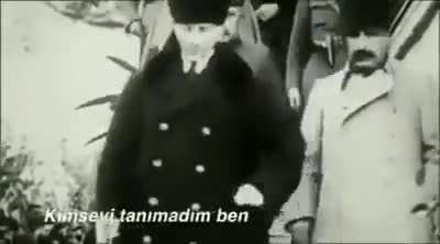 Ulusumuzun bağımsızlığını kazanarak yepyeni bir &ccedil;ağa yelken a&ccedil;masını sağlayan t&uuml;m şehit ve gazilerimize ş&uuml;kranlarımızı sunuyoruz. Egemenlik Kayıtsız Şartsız Milletindir.