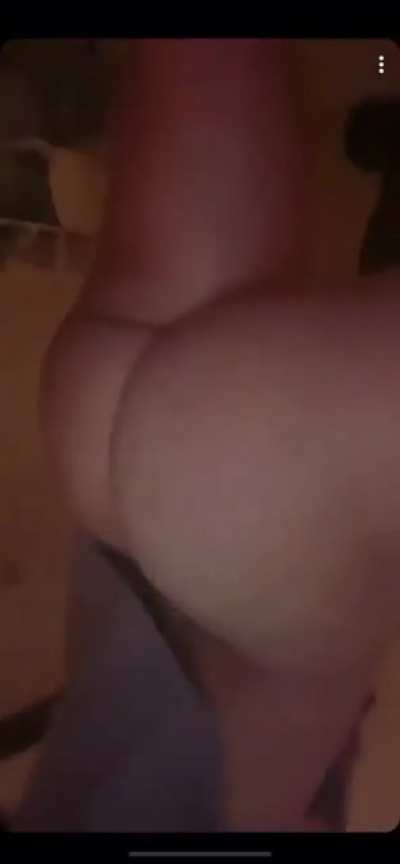 1 smack that shit gon be jelly