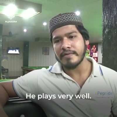 Man with no arms plays Snooker . credit aljazeera