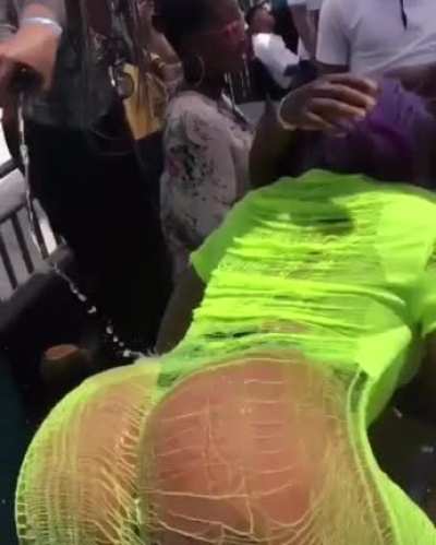 yaniquecurvydiva - Video #5477