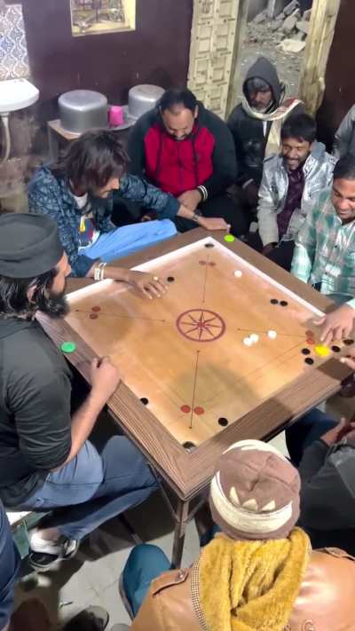 I didn&rsquo;t know this game existed but watching people play is kinda mesmerizing