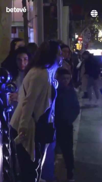 Al parecer a muchos se les va la olla este año con las luces de navidad.