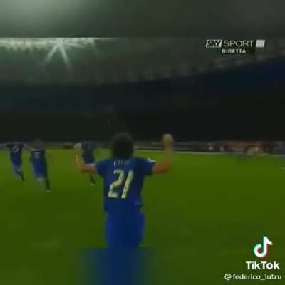 Bu tiktok&ccedil;u insan m&uuml;sveddeleri &ouml;zg&uuml;veni ila&ccedil;la falan mı alıyor
