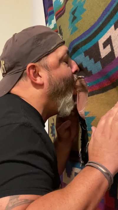 Minnesota Minneapolis 47. Studly married bartender daddy who works at a brewery not too far from me, wanted to get his big cock &amp;amp; incredible sack drained before his shift. 46/5&rsquo;11&rdquo;/205/7.5&rdquo;