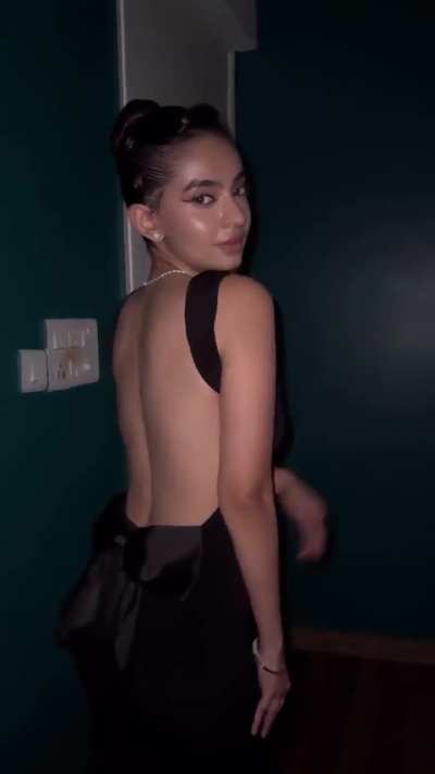 Anushka Sen: Elite boddyyyyyyy 🥵