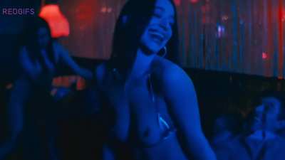 [Topless] [Ass] Mikey Madison - Anora (2024)