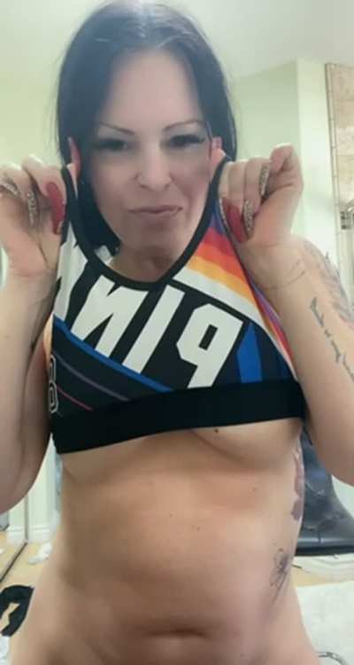 A little milfy drop???