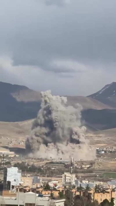 Bombs Strike Sanandaj - Seems to Hit Imam Ali Barracks, affiliated with the IRGC&rsquo;s Bait al-Moqaddas