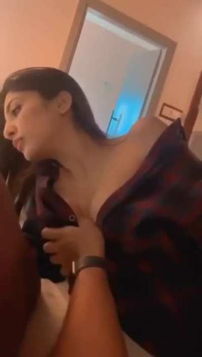 Nidhi pandit