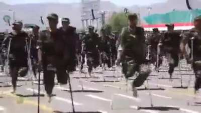 Houthis showcase their fresh conscripts