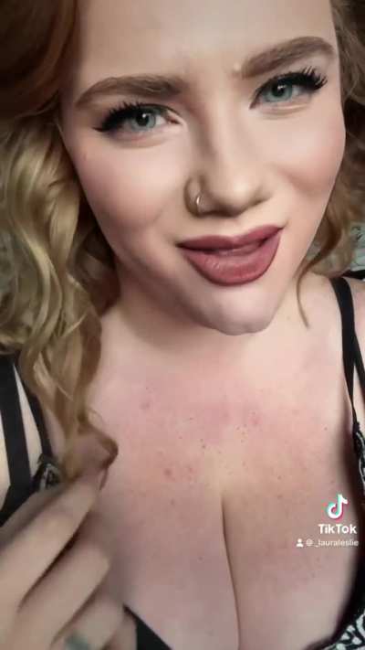 @_lauraleslie