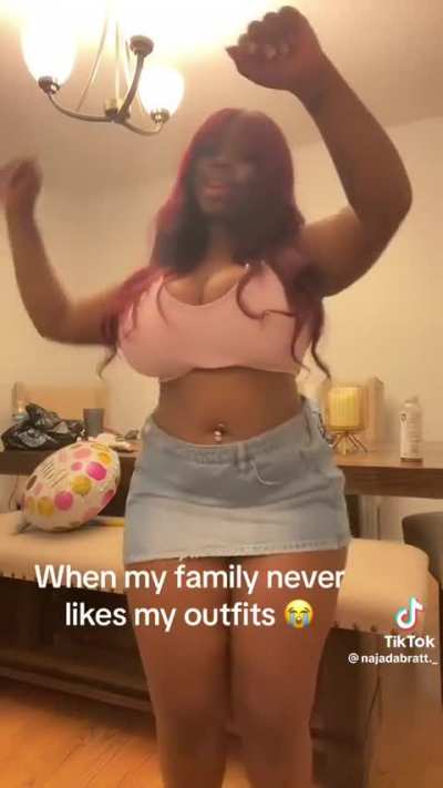 Anajas perfect body