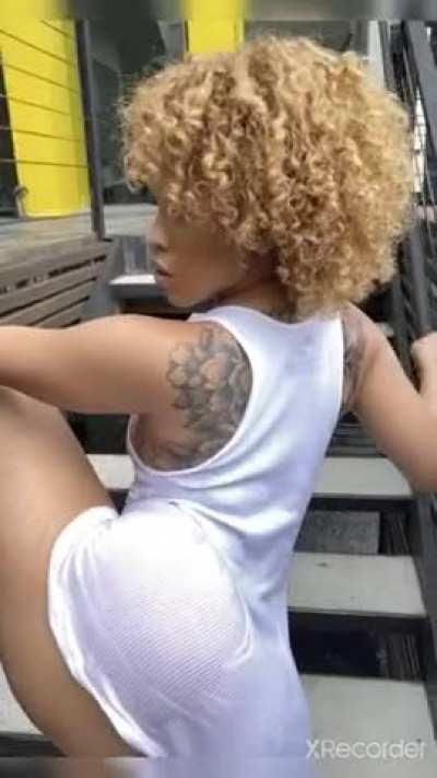 Her Full 10GB Folder in Comment👇👇