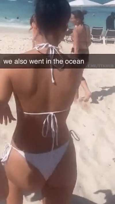 Spectacular ass😱😱