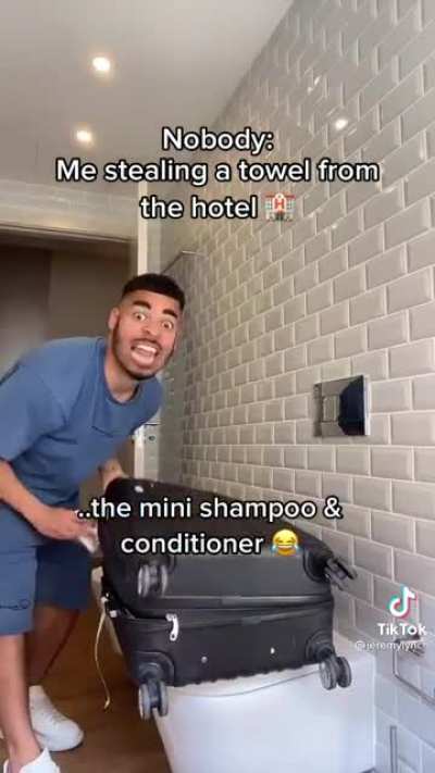 I hate these &lsquo;comedy&rsquo; types of tiktoks but still a goldmine of cringe