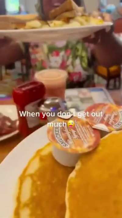 "Girl, take the potato."