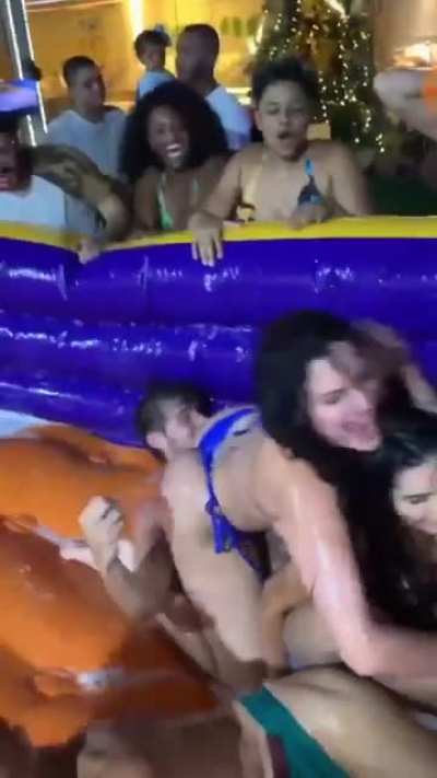 Emilly Garcia no FutSab&atilde;o #2