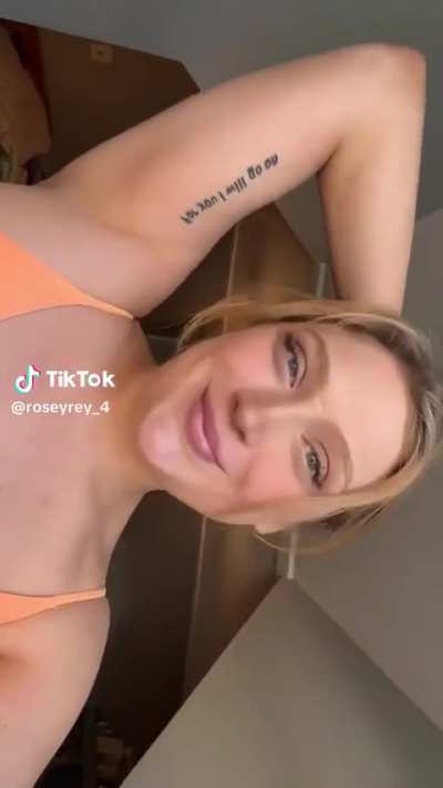 @RoseyRey_4