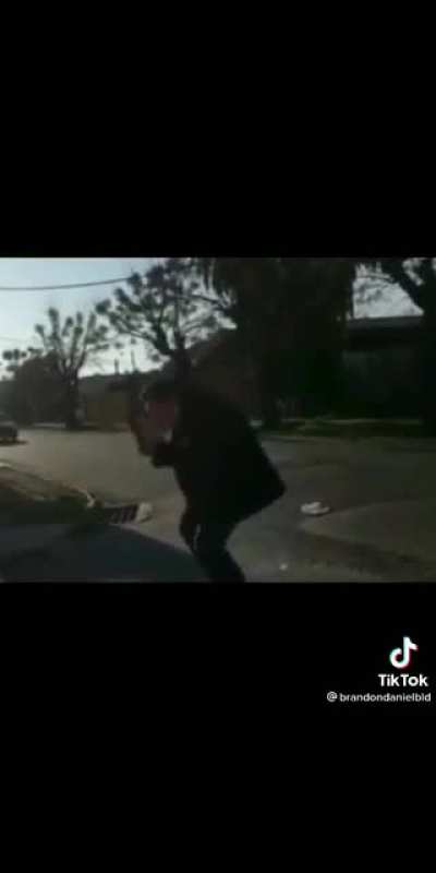 El loco muri&oacute; hermano