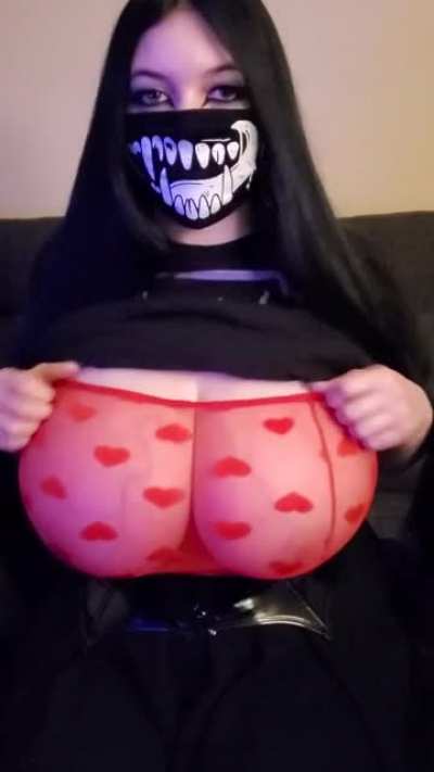 bouncing in my ❤ top