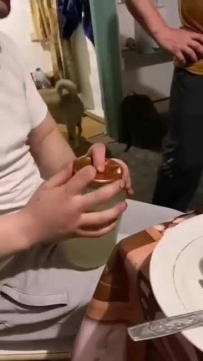 how to open a jar