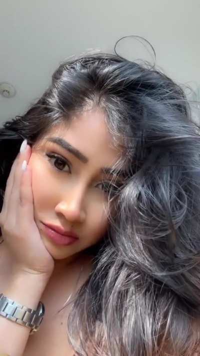 Sofia Ansari Cleavage and Kisses