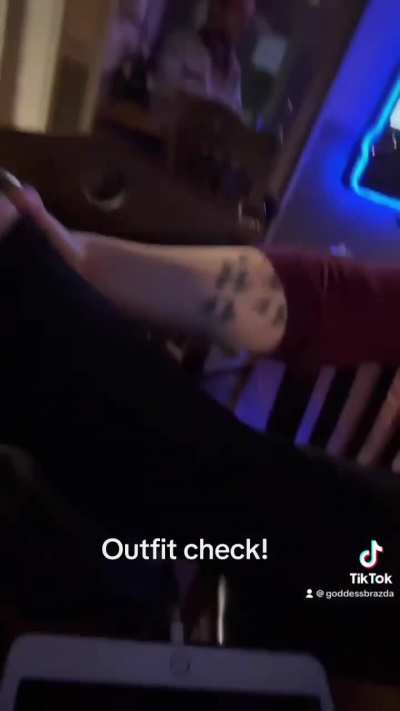 Worship at my feet beta boi 