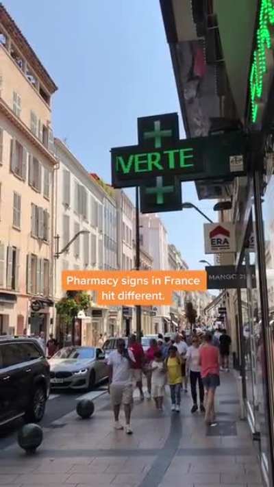 Les autres admirateurs insoup&ccedil;onn&eacute;s du syst&egrave;me de sant&eacute; fran&ccedil;ais