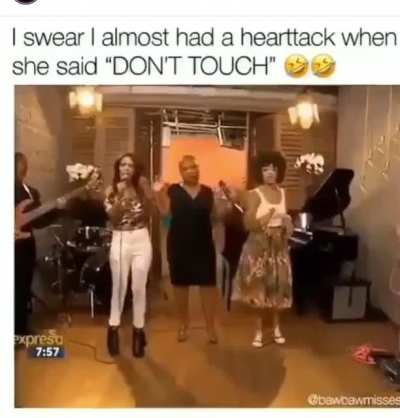 Toodalef toodalef everything you own in a bawx toodalef. In de clawset, that&rsquo;s my stuff YUP! If I bawt it SANG IT! 🗣 DON&rsquo;T TOUCH!