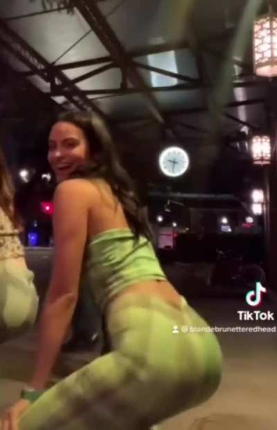 Cami twerking