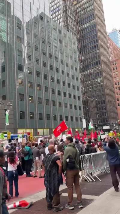 "Let Gaza Live': New York protesters demand world to stop arming the Zionist occupation