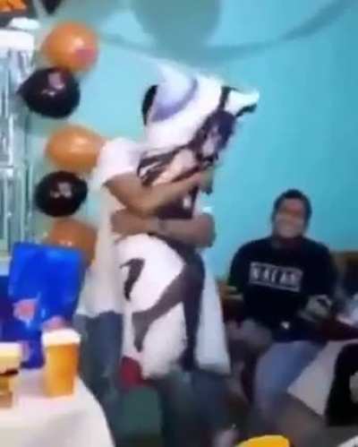 El regalo del mati 😳