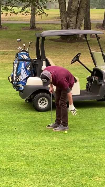 He refuses to go the range and insists to learn on the course. 🤦&zwj;♂️