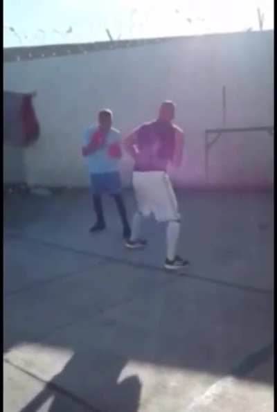 Brutal prison KO