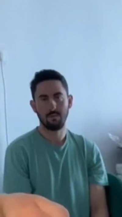 😐