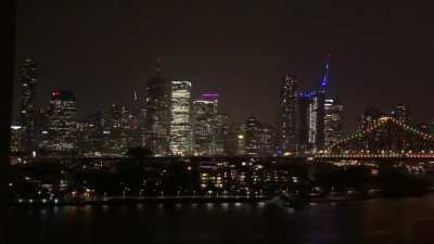 Story bridge getting taken out (New Farm view)