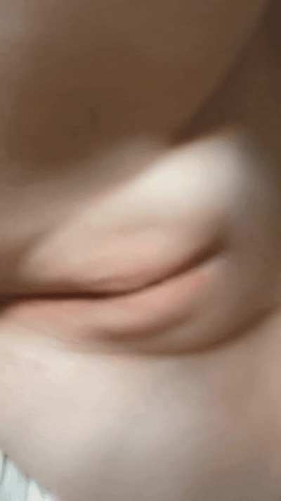 Thick lips 👄