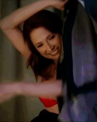 Ellie Kemper in bra