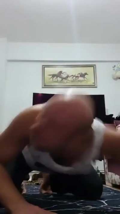 selim abi kafanı b&ouml;yle salasana başka biyerini değil :D