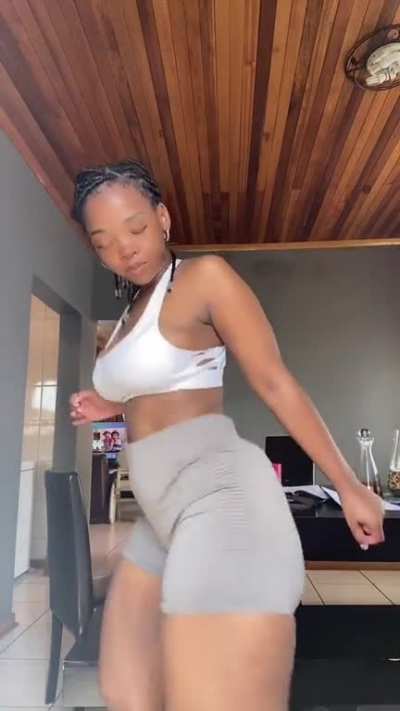 😁