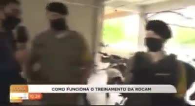 akajajaajja q hace