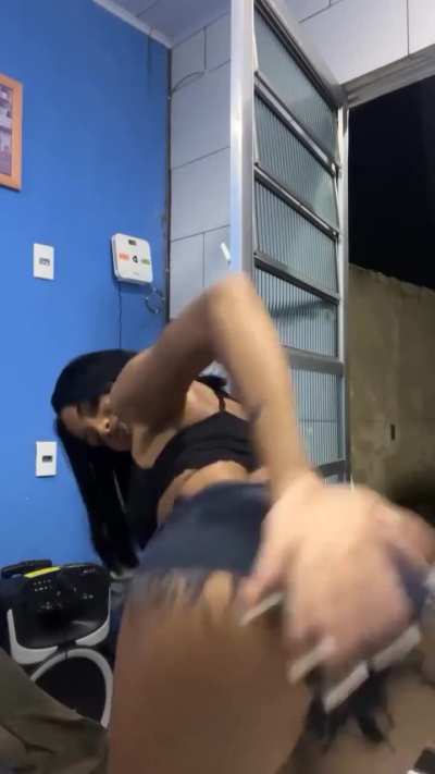 😩