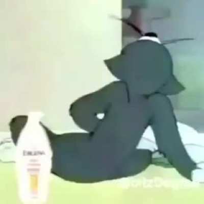Blursed Tom