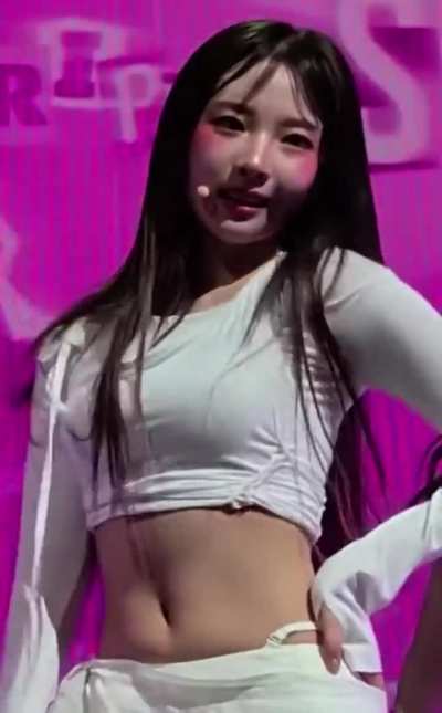 Hayeon (TripleS)