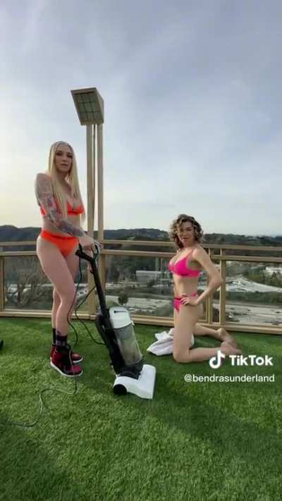 Kendra Sunderland @bendrasunderland