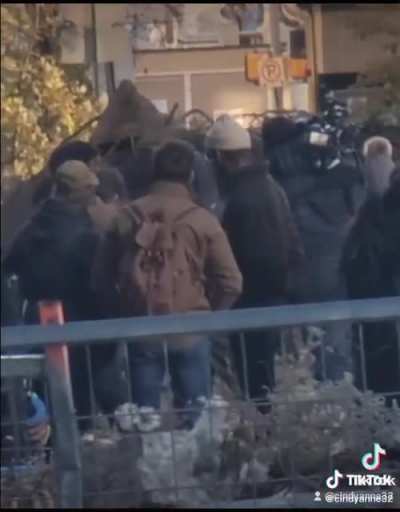 Bella and Pedo spotted on set dancing, this is actually the closest video we got of both of them as their characters, omg