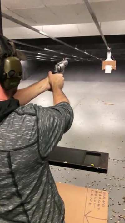 Smith & Wesson 500 Magnum in slow motion