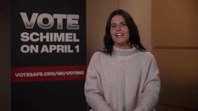 &ldquo;My name&rsquo;s Ekaterina Deistler. &hellip;I did exactly what Elon Musk told everyone to do: sign the petition, refer friends and family, vote, and now I have a million dollars.&rdquo;
