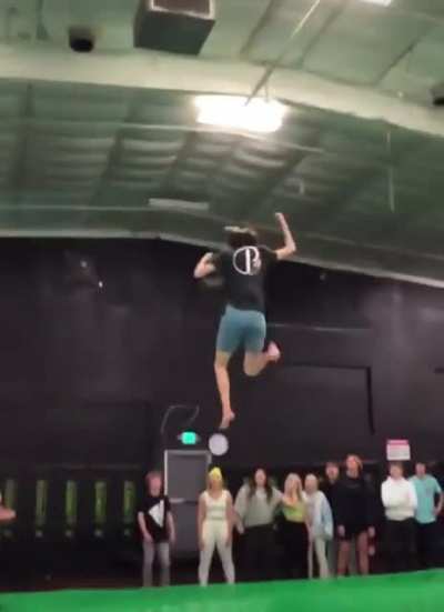 How&rsquo;d his legs not commit uninstall??????