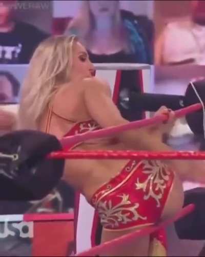 Dat booty 😋😋